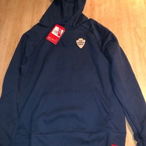 Women’s north face hoodie size xL